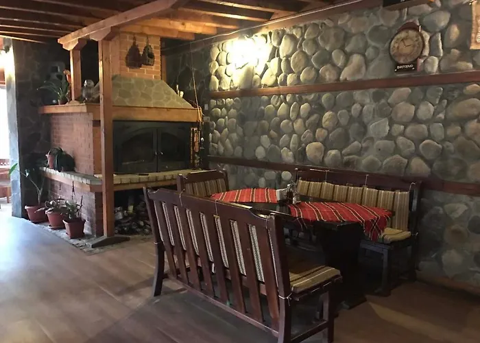 Hotel Семеен Хотел Викторио 3*